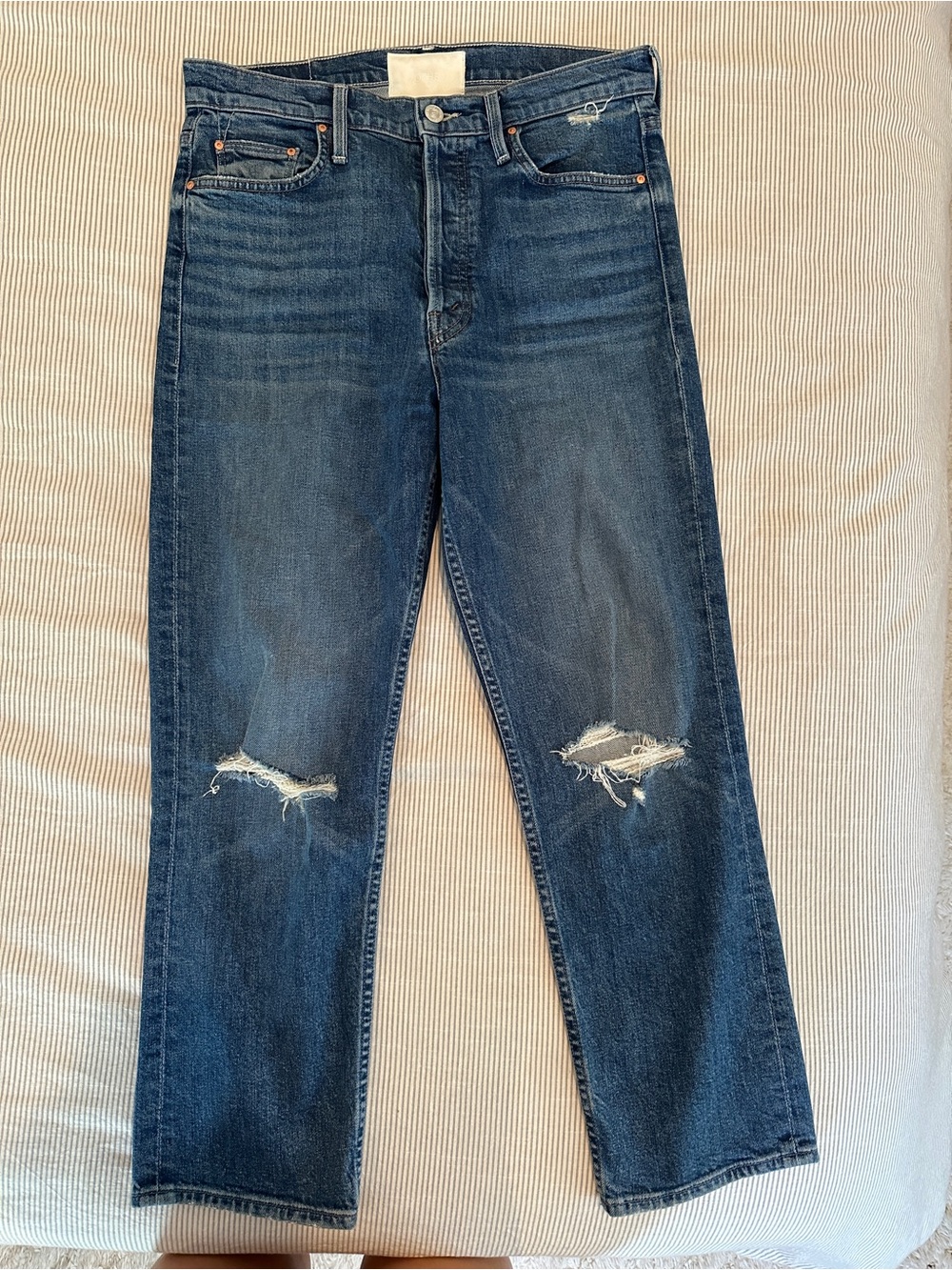 MOTHER The Tomcat - Playing with Scissors Distressed Indigo Jeans